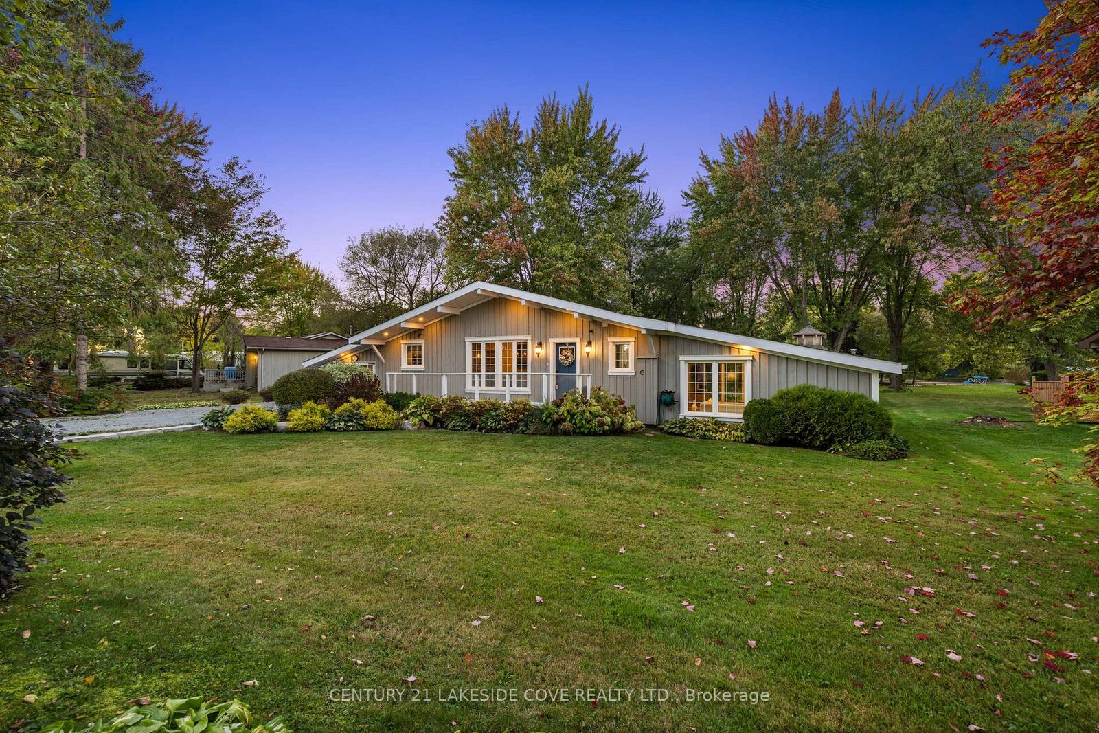 Photo de la propriété:  27 Poplar Crescent  ON L0K 1B0 