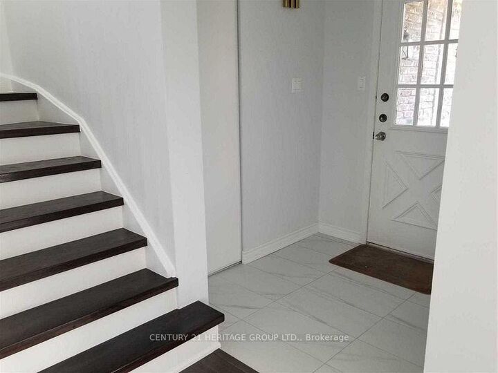 Photo de la propriété: 22 Breckonwood Crescent ON L3T 5E8