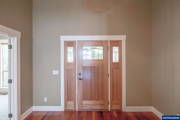 Property Photo:  2089 Limestone Av SE  OR 97306 
