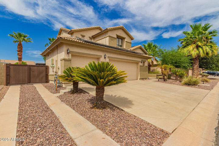 Property Photo:  250 E Hillside Street  AZ 85201