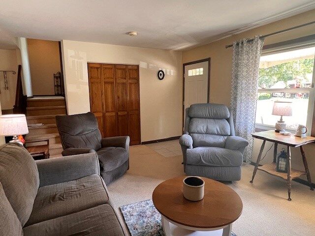 Property Photo:  1064 Elmarna Ave  OH 44805 