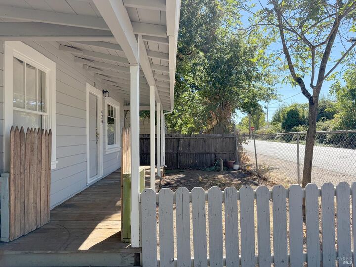 Property Photo: 420 Della Avenue CA 95490