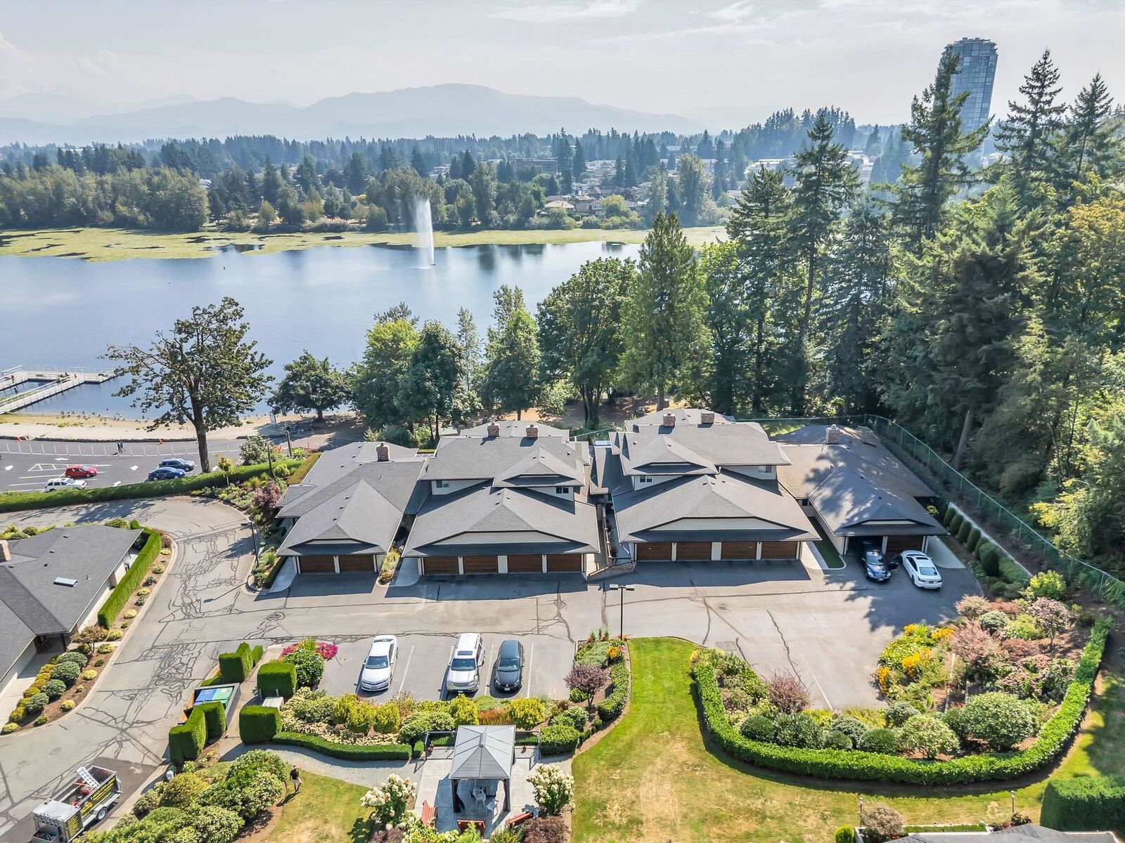 Property Photo: 32890 Mill Lake Road 4 BC V2S 8G5