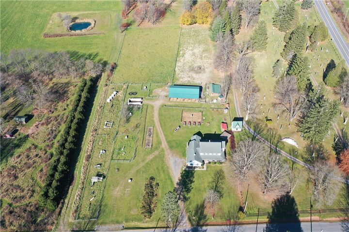 Property Photo: 10 Cemetery Lane NY 13068