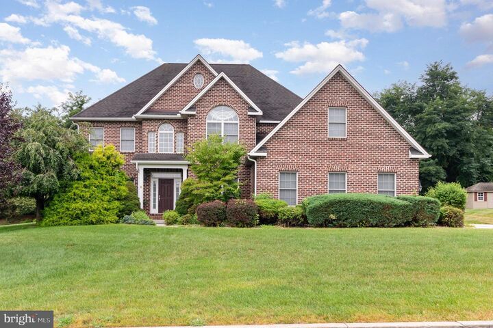 Property Photo: 1614 Fox Hollow Road PA 17055