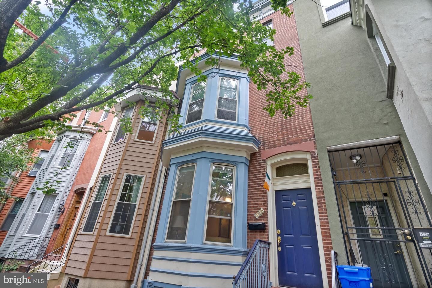 Property Photo: 1537 S 13th Street PA 19147