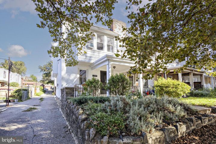 3359 Ainslie Street  Philadelphia PA 19129 photo