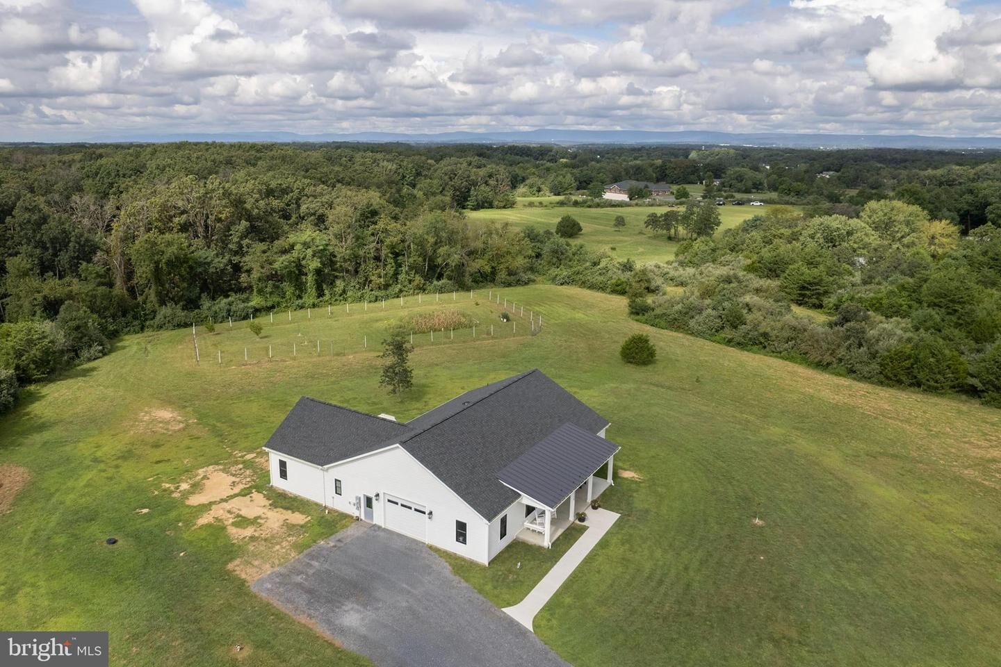 Property Photo: 3328 Millwood Pike VA 22602