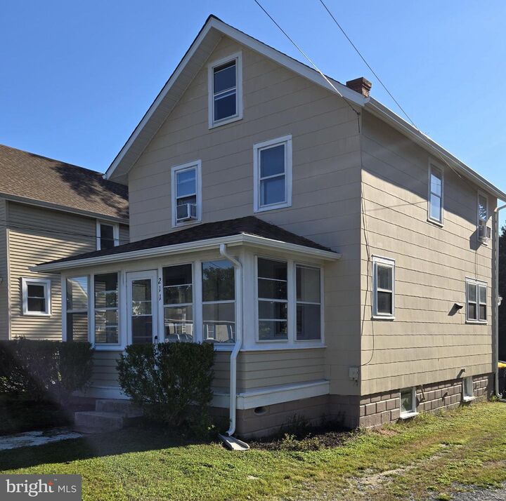 Property Photo:  211 N Washington Street  DE 19963