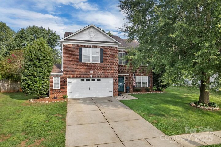 Property Photo: 104 Kendrick Farm Drive NC 28120