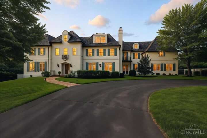 7900 Annesdale Drive  Indian Hill OH 45243 photo