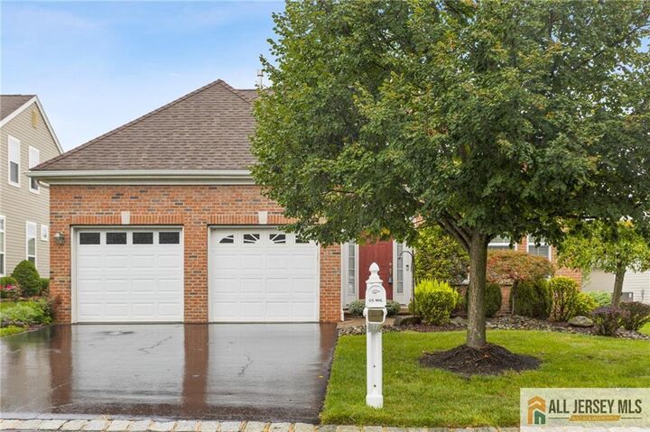 Property Photo: 17 Nottingham Court NJ 08831