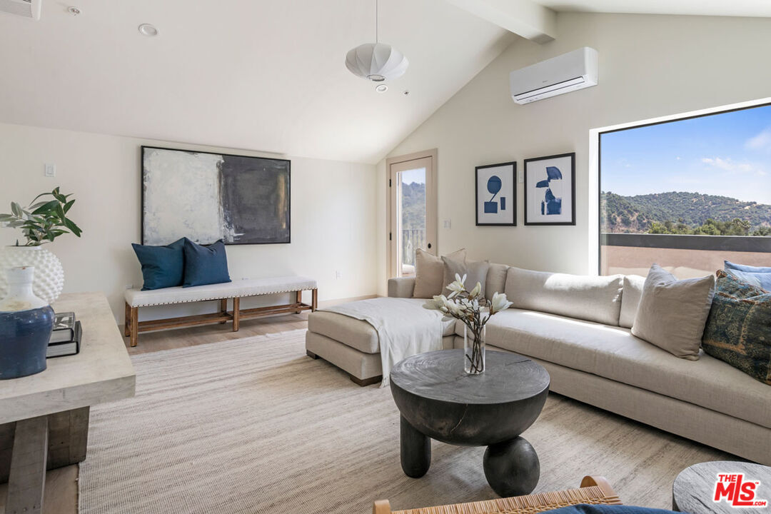 Property Photo: 174 S Avenue 58 CA 90042