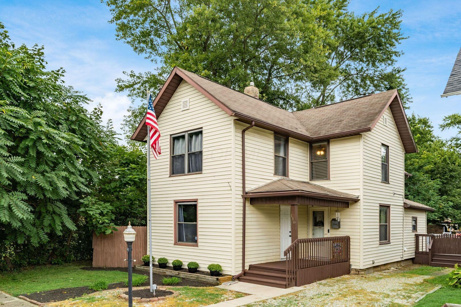 Property Photo: 116 Dewey Avenue OH 43055