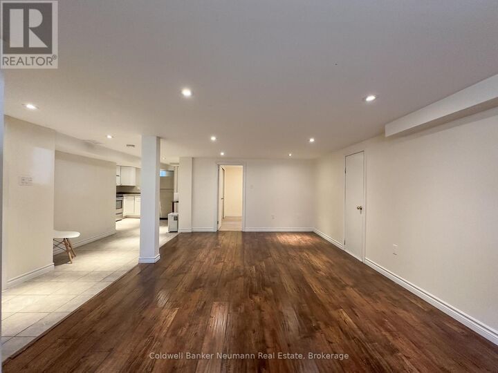 Property Photo:  17 Ottawa Crescent Lower  ON N1E 2A4 