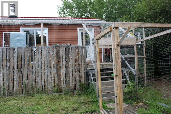 Property Photo: 189 Larson Rd ON P7L 0A4