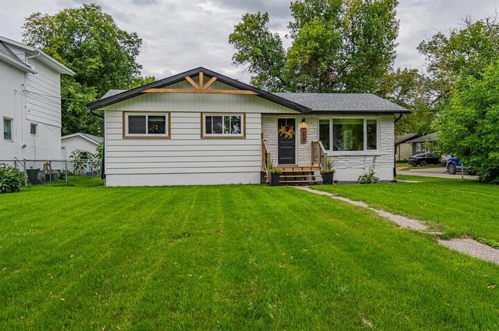 209 Thackeray Avenue  Portage La Prairie MB R1N 0A8 photo