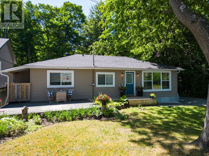 5 Bells Park Road  Wasaga Beach ON L9Z 2X2 photo