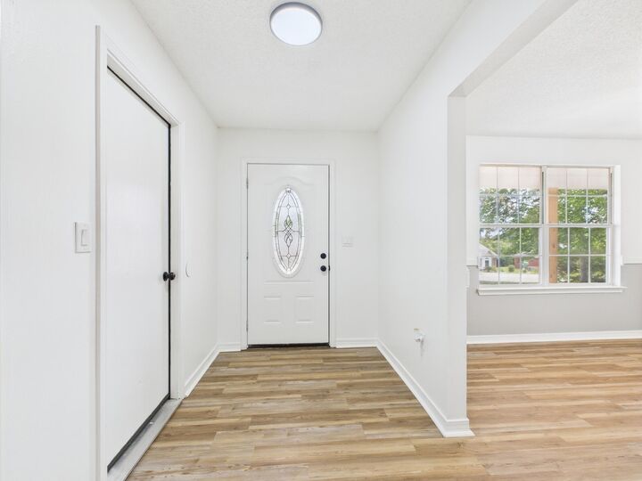 Property Photo: 175 Villacrest Drive FL 32536