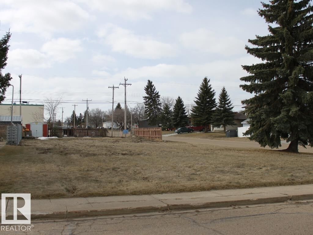 Property Photo:  5515 48 Street  AB T0B 4J0 