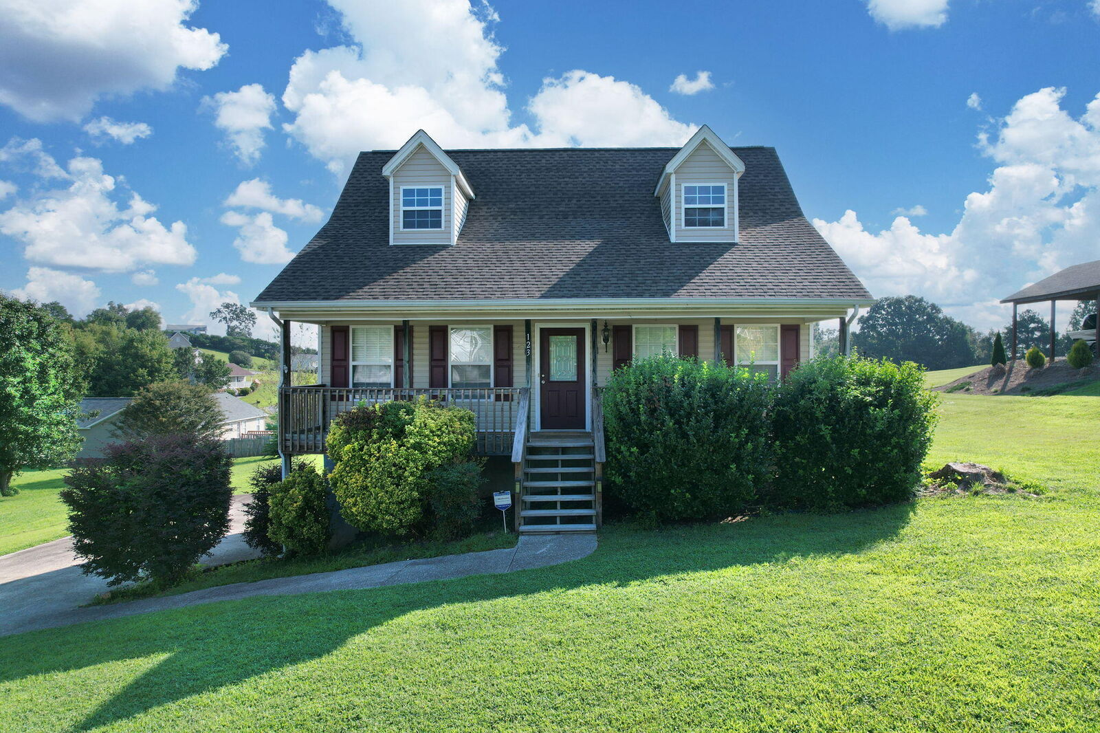 Property Photo: 123 Woods Lake Way SE TN 37323