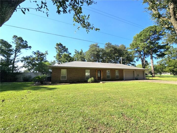 Property Photo:  4410 Highway 452  LA 71351 