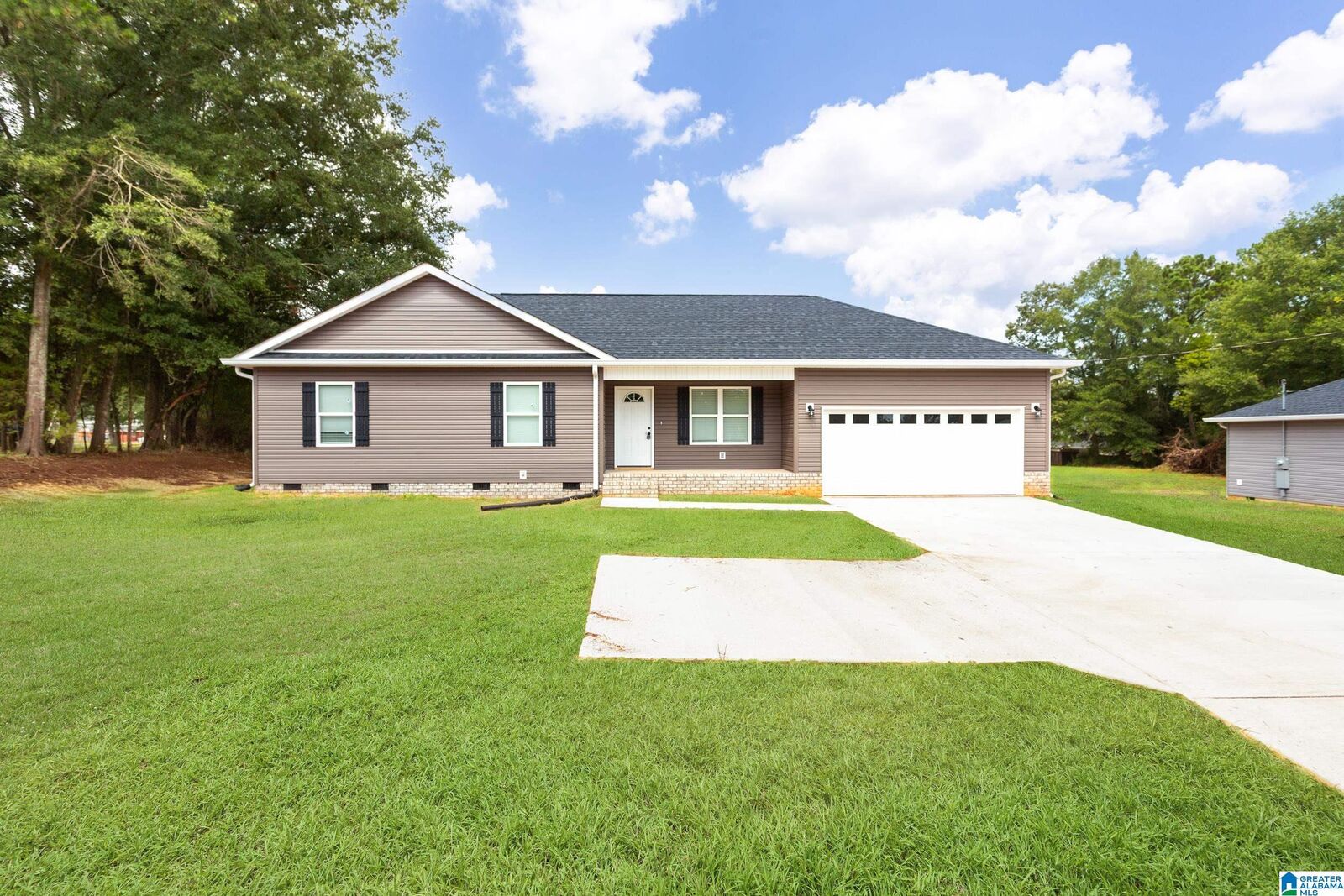 Property Photo: 1551 Alexandria Wellington Road AL 36250