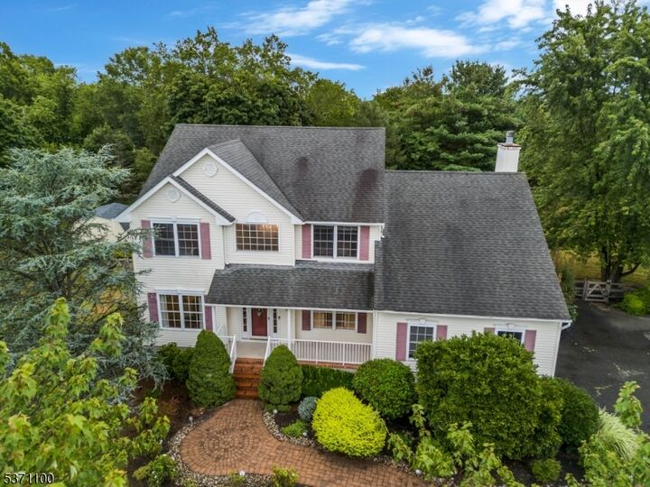 Property Photo:  6 Varnon Ct  NJ 08844 