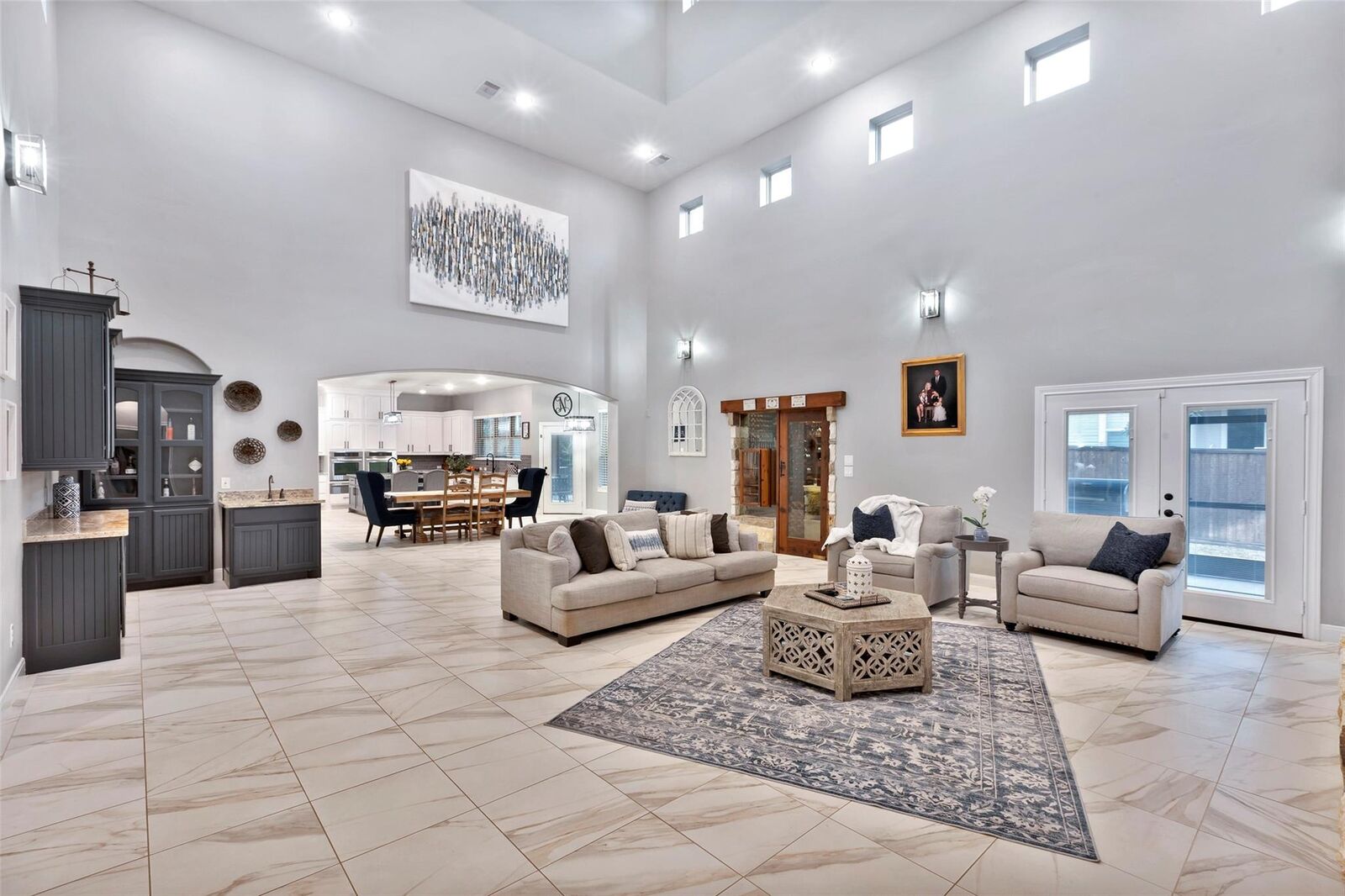 Property Photo: 111 Pine Hill Lane TX 77356