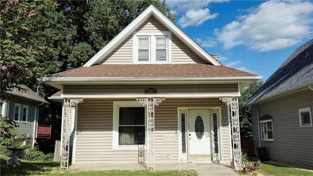 Property Photo: 2225 N 2nd Street MO 64505