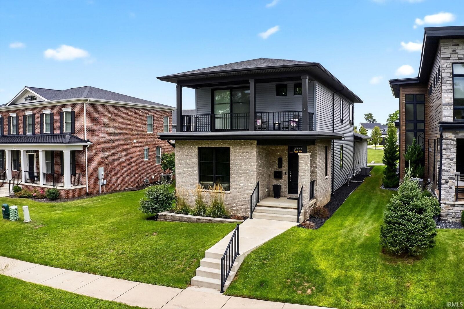 Property Photo: 807 Northside Boulevard IN 46617