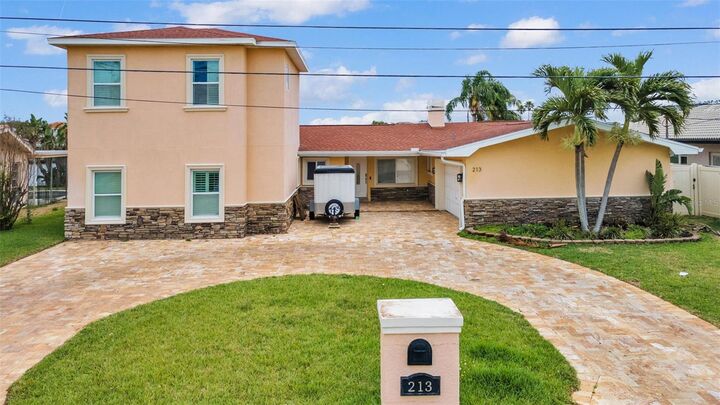 Property Photo: 213 Leeward Island FL 33767