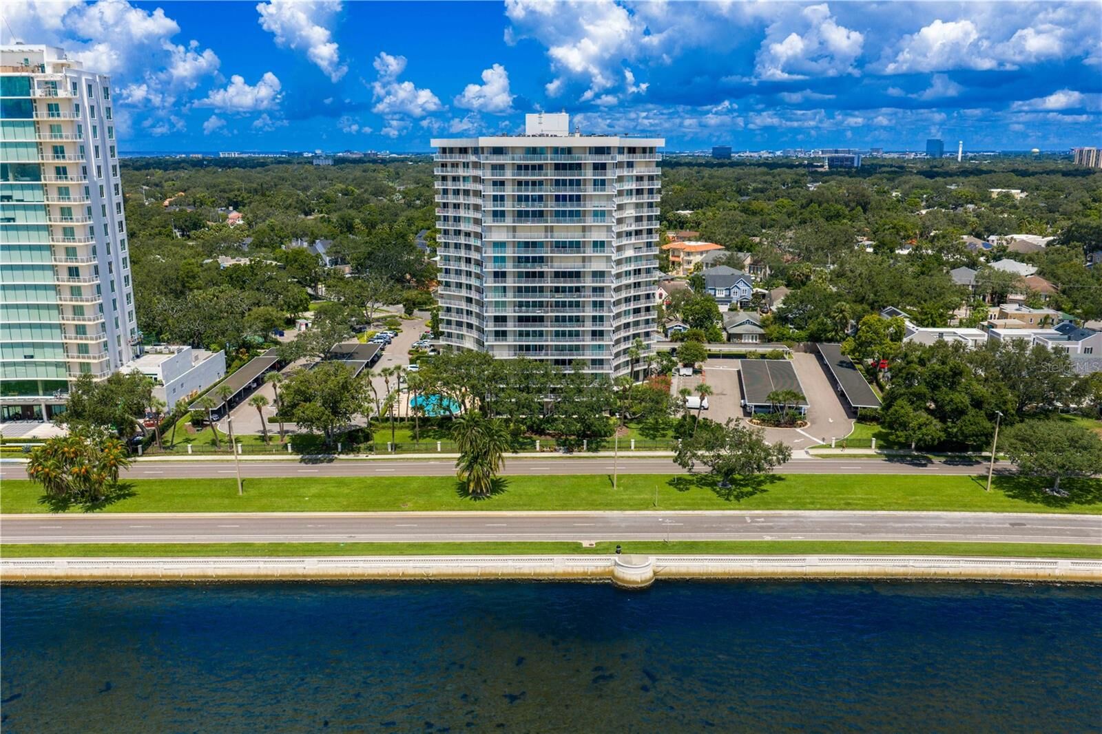 Property Photo:  2611 Bayshore Boulevard 302  FL 33629 