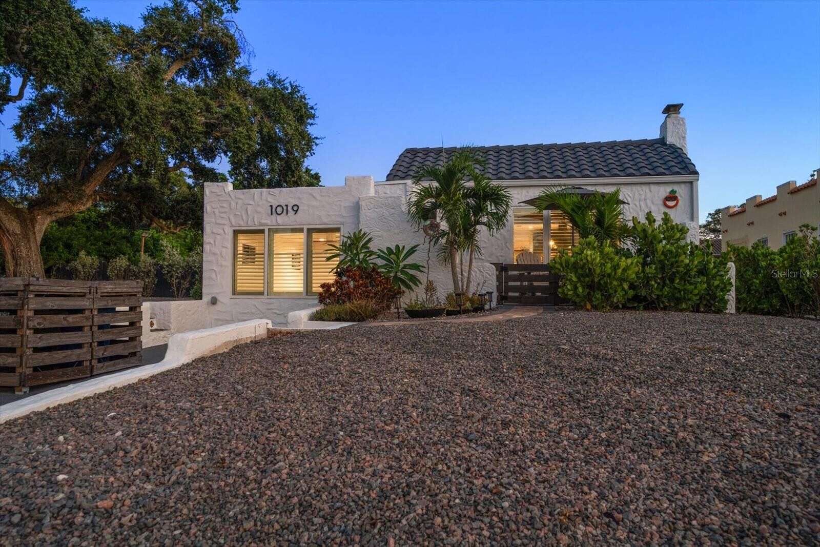 Property Photo:  1019 Union Street  FL 33755 