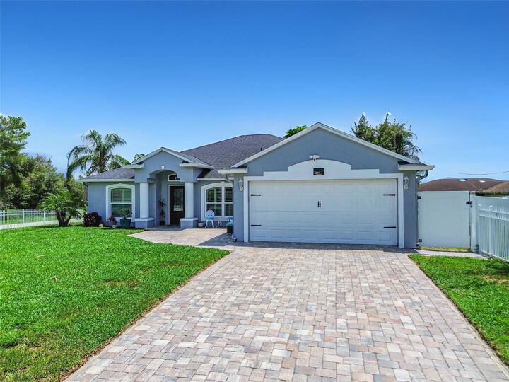 Property Photo: 2497 Treehaven Drive FL 32738