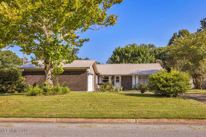 Property Photo: 3201 Nottingham Road MS 39564