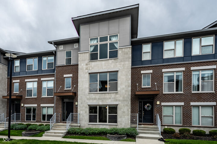 Property Photo: 13081 Grand Vue Drive IN 46032