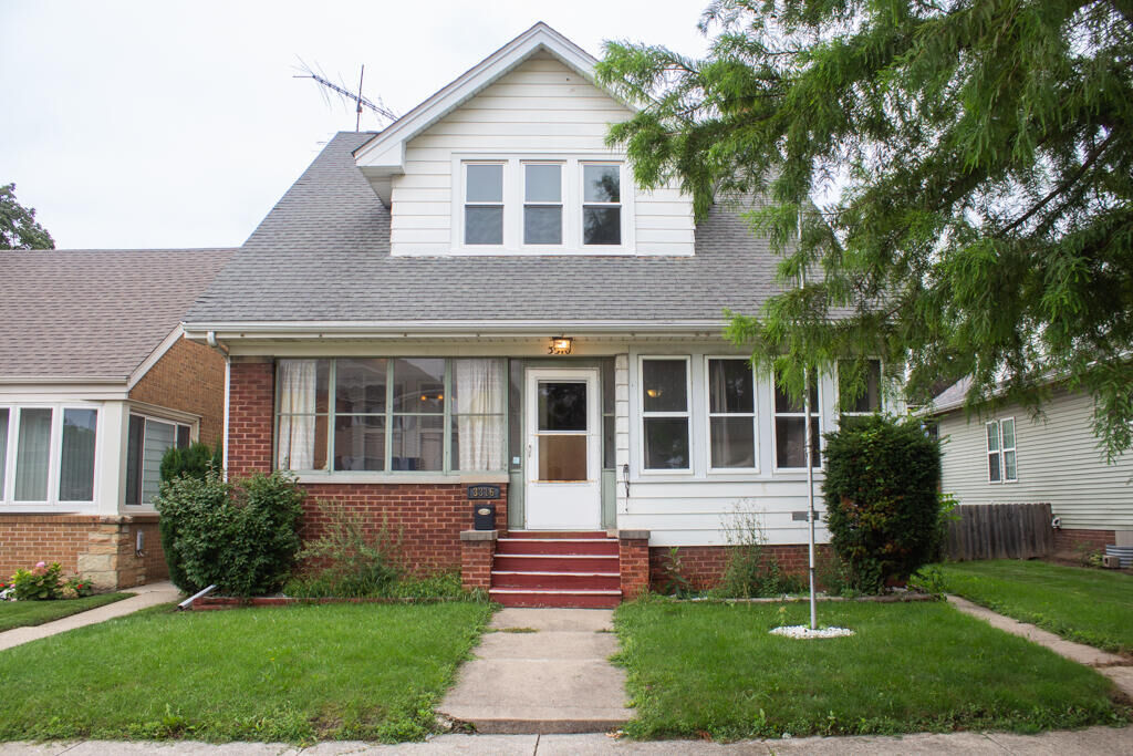 Property Photo: 3316 Wright Ave WI 53405