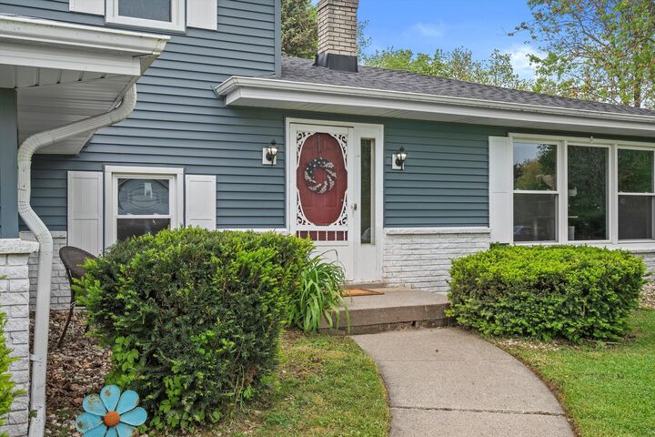 Property Photo: 5744 Wildwood Dr WI 53403