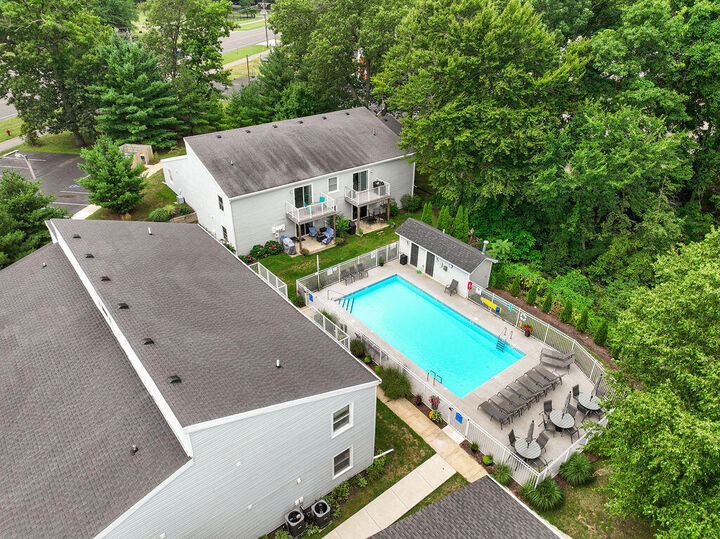 Property Photo: 1000 W Buffalo Street MI 49117