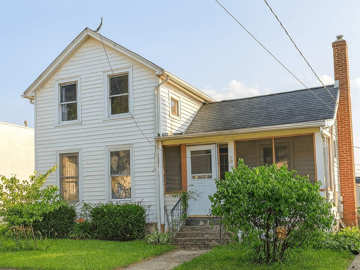 Property Photo: 507 S Main Street IL 61008