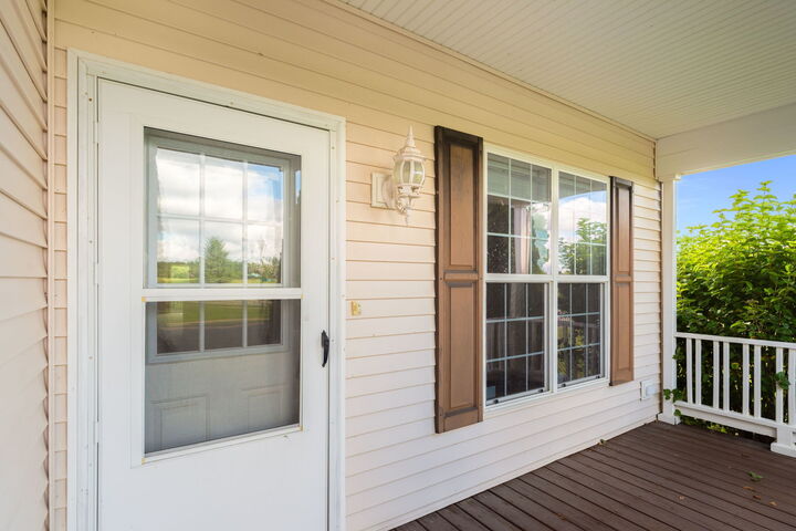 Property Photo: 1 Rocking Horse Lane IL 60030