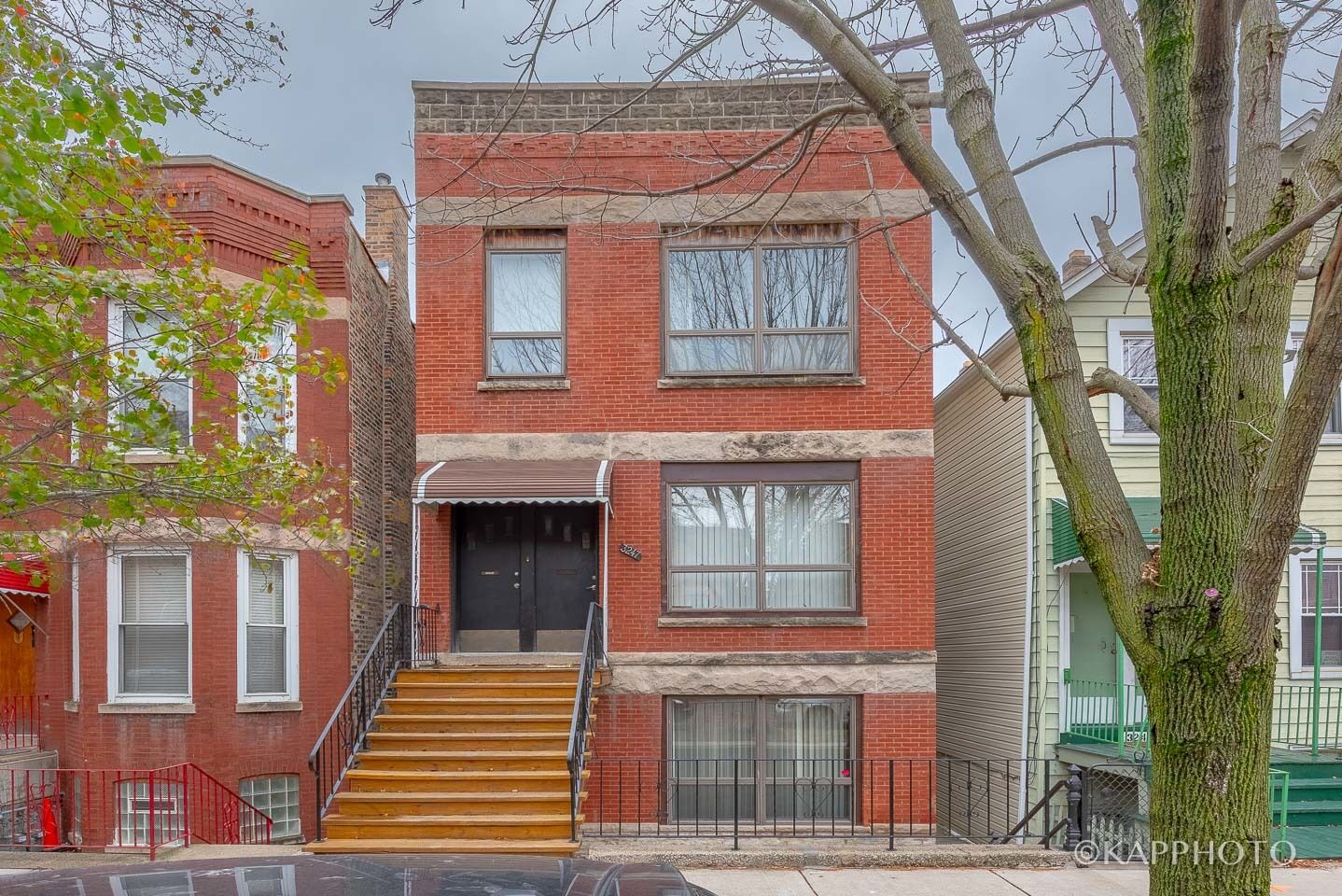 Property Photo: 3247 S Union Avenue 2 IL 60616