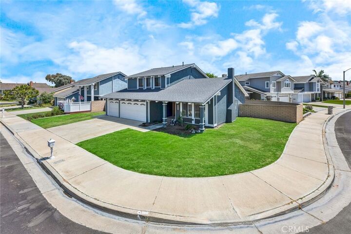 Property Photo:  18182 Ivorycrest Lane  CA 92648 
