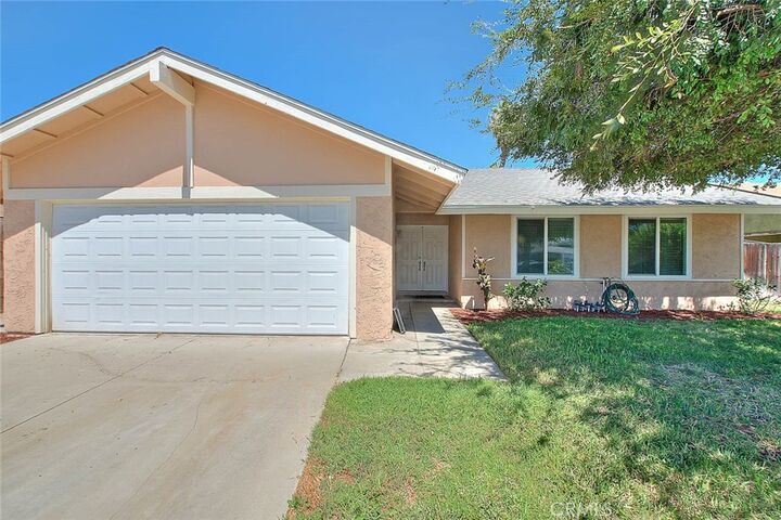 Property Photo: 9539 Hermitage Lane CA 92503