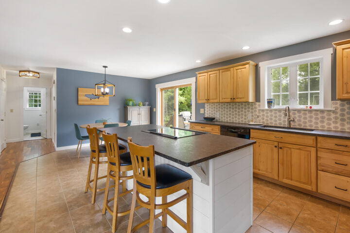 Property Photo:  24 Granite Ledge Lane  ME 04474 