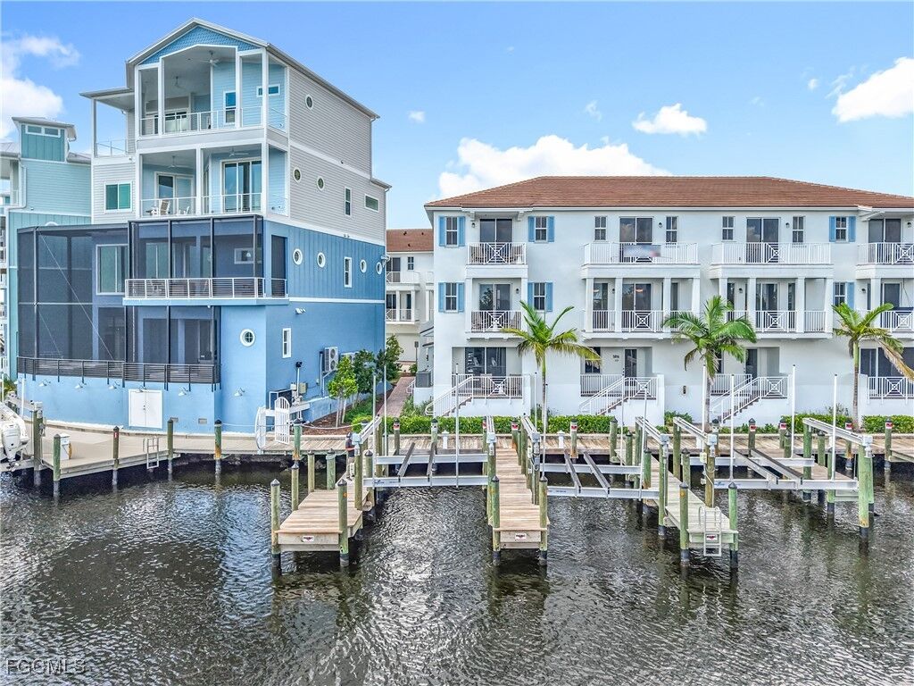 Property Photo: 5816 SW Shell Cove Drive 118 FL 33914