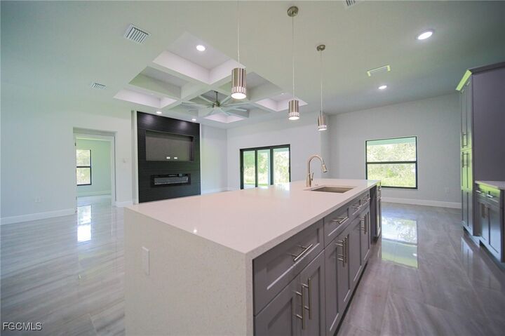 Property Photo: 1621 Lincoln Avenue FL 33972