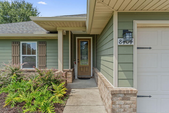 Property Photo: 8404 Laredo Street FL 32566