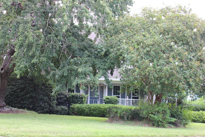 Property Photo: 2201 Calle De Castelar FL 32566
